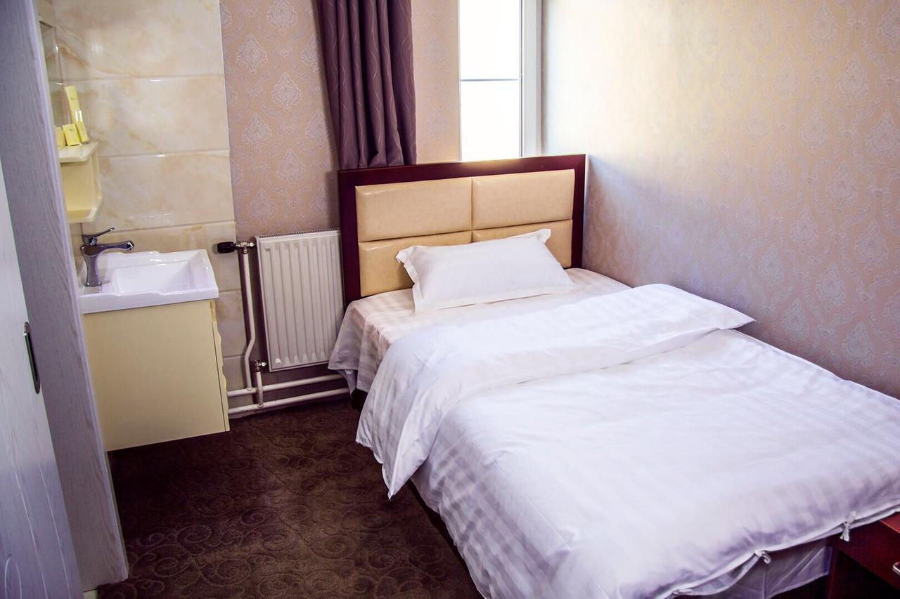 Hotel Muse Sankt Poelten Luaran gambar